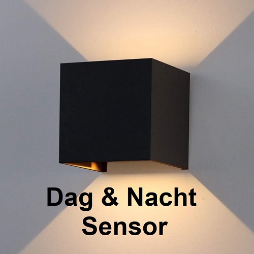 Buitenlamp met dag en nacht sensor