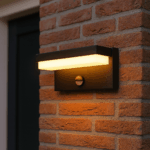 Oplaadbare buitenlamp met bewegingssensor - solar en USB oplaadbaar - dag en nachtsensor - zwart - Afbeelding 2